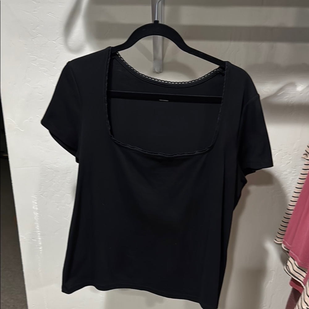 Old Navy Black Fitted Short Sleeve Tee